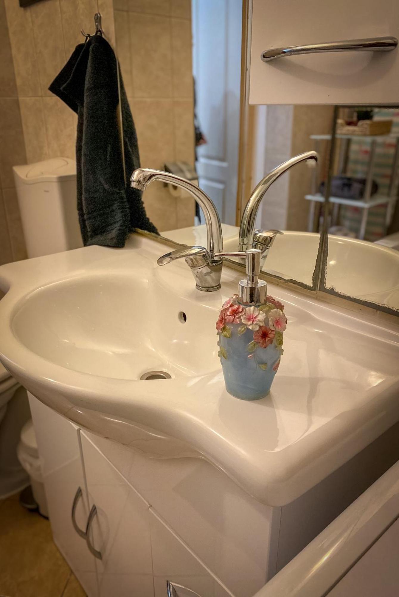 Lovely Central Apartment With Free Parking, Koezponthoz Koezeli 3 Szobas Lakas Дьор Екстериор снимка